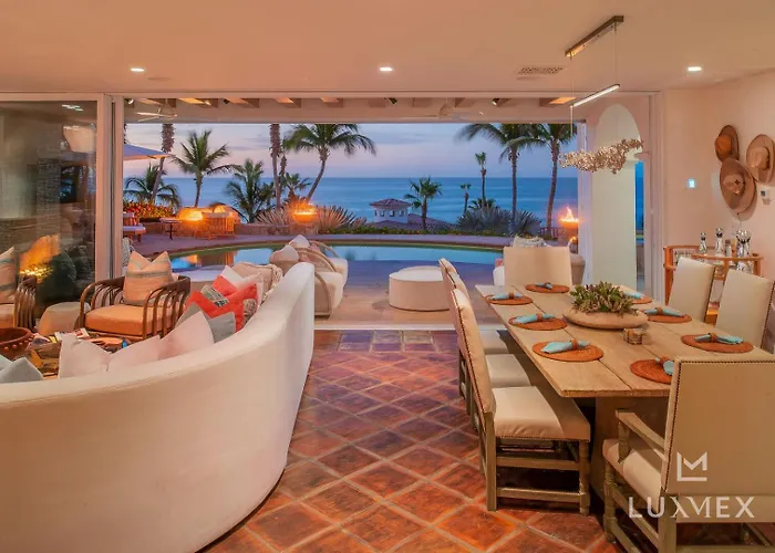 Beautiful 5 Bd Del Mar Staffed & Steps From The Villa San Jose del Cabo