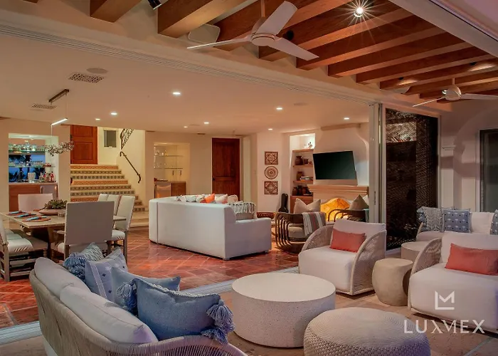 Villa Beautiful 5 Bd Del Mar Staffed & Steps From The
