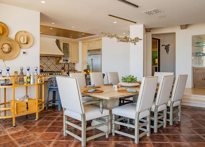 Villa Beautiful 5 Bd Del Mar Staffed & Steps From The San Jose del Cabo