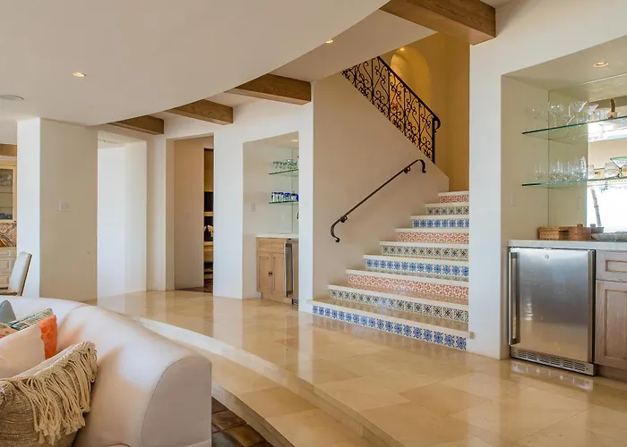 Beautiful 5 Bd Del Mar Staffed & Steps From The San Jose del Cabo