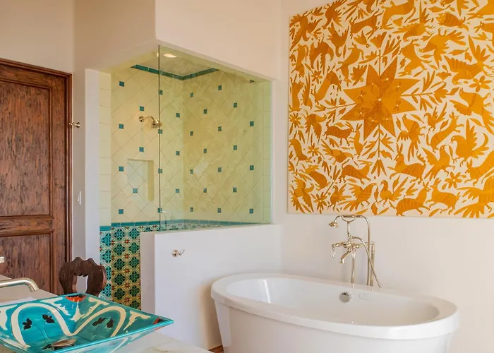 Villa Beautiful 5 Bd Del Mar Staffed & Steps From The *