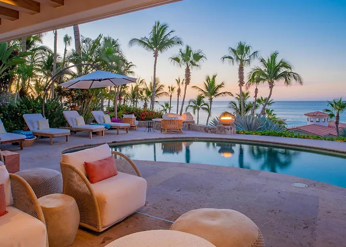 Beautiful 5 Bd Del Mar Staffed & Steps From The San Jose del Cabo